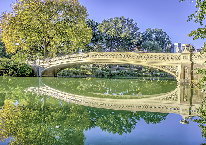 優美な姿のボウブリッジ
